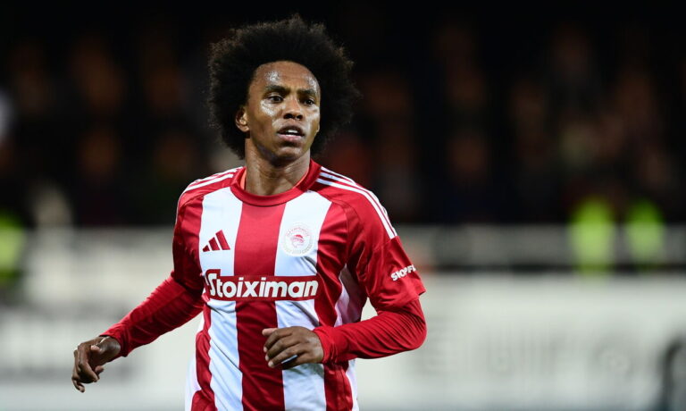 Στην Κερκίδα: Ολυμπιακός vs Τβέντε