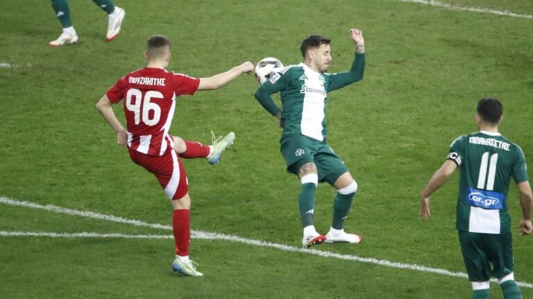 Στην Κερκίδα: Κύπελλο Ελλάδας, Ολυμπιακός vs Παναθηναϊκός